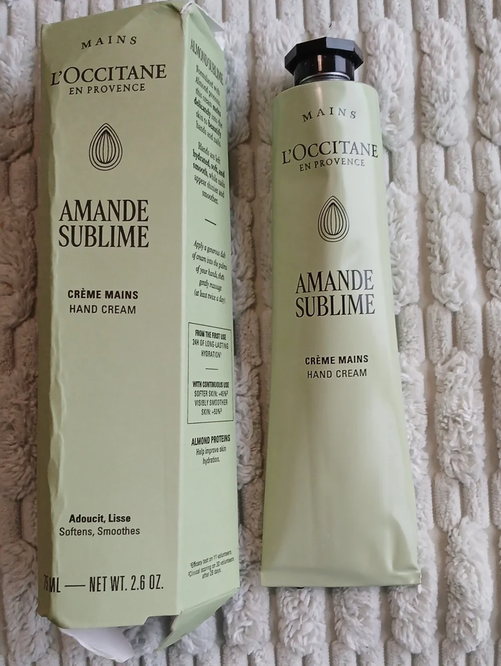 Mains L'Occitane Almond-Delicious-Hands-French Hand Cream